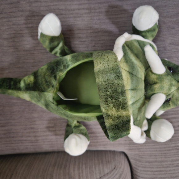 Green Triceratops Dinosaur Halloween or Easter basket - Picture 2 of 4